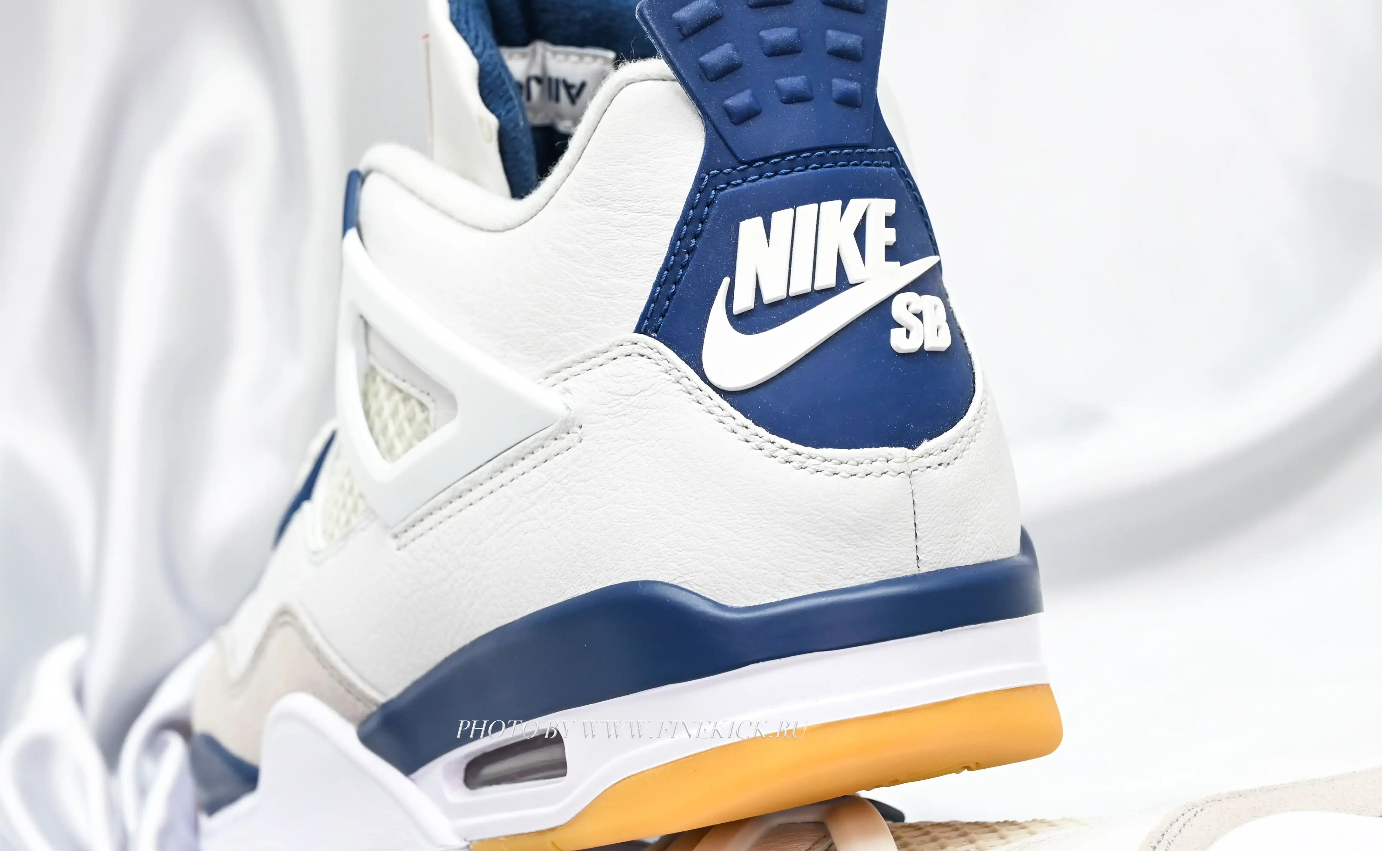 Jordan “NAVY” Jordan SB 4 Air 0429